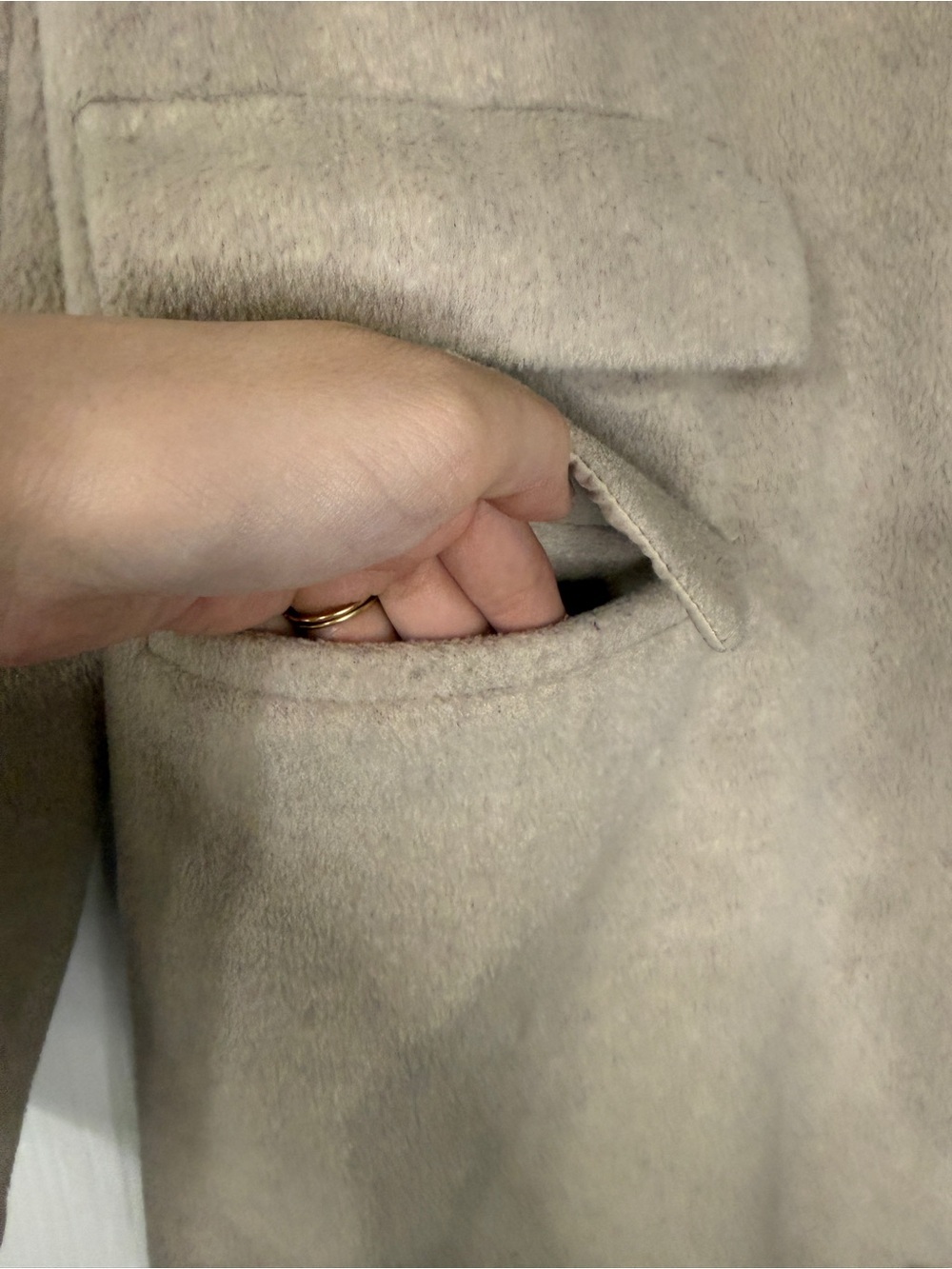 4th + Reckless Seana Boxy Coat in Beige - Picture 6 of 9
